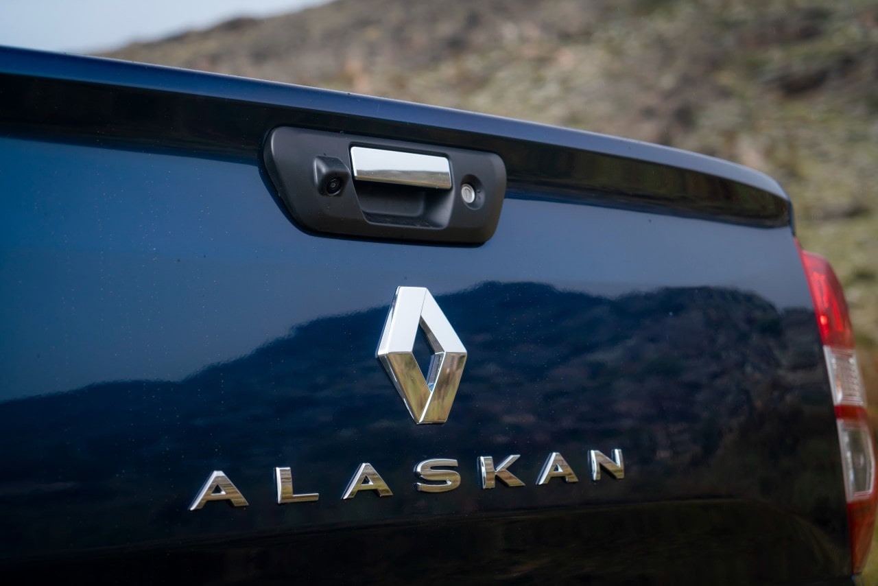 Renault-Alaskan-Intens-(6)-min