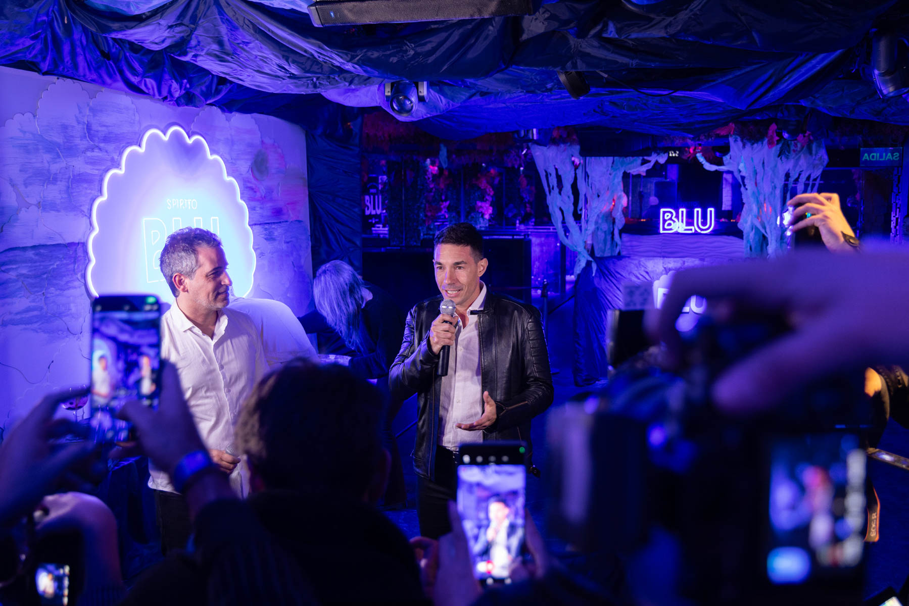 Revista Gente Branca Spirito Blu 2755